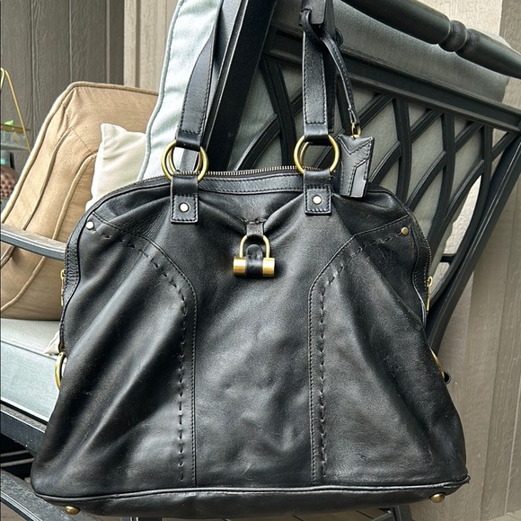 Yves Saint Laurent Black Shoulder Bag - Picture 1 of 16